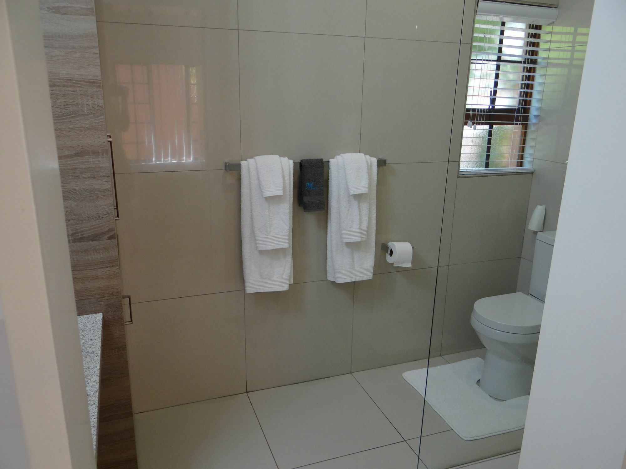 Singati Sands Sunninghill Sandton Eksteriør bilde